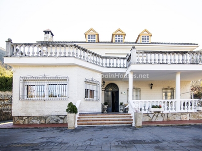 Villa independiente en venta en Los Villares