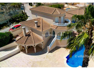Villa independiente en venta en San Miguel de Salinas