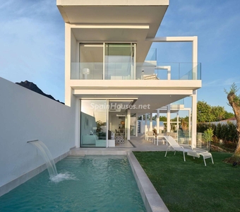Villa independiente en venta en Valdeolletas-Las Cancelas-Xarblanca, Marbella