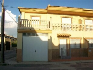 Atico en venta en Iznalloz de 127 m²