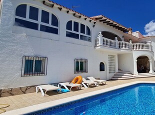 Chalet en venta en Orba, Alicante