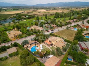 Chalet en venta en Peralada, Girona