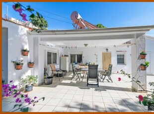 Finca/Casa Rural en venta en Moclinejo, Málaga