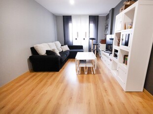 Piso 3 habitaciones de 98 m² en León (24005)