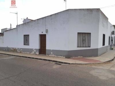 Venta Casa unifamiliar Montijo. 97 m²