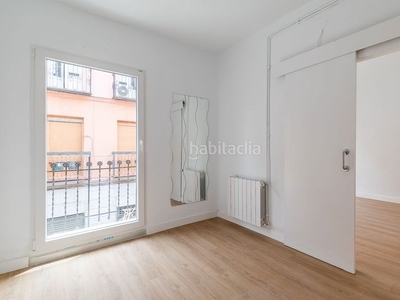Alquiler piso con 2 habitaciones en Berruguete Madrid