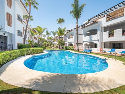 Apartamento en venta en San Pedro de Alcántara, Marbella