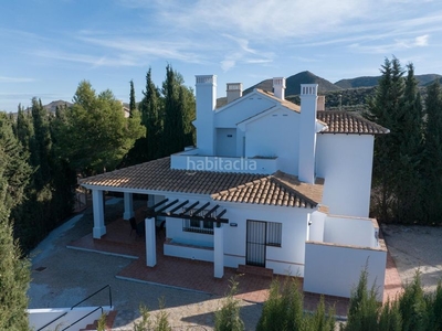 Casa adosada con 3 habitaciones con parking en Fuente Álamo de Murcia