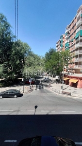 Piso con 5 habitaciones en Moscardó Madrid