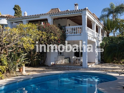 Villa en venta en Benahavís