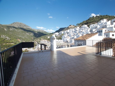 Villa independiente en venta en Casares