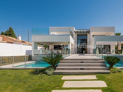 Villa independiente en venta en San Pedro de Alcántara, Marbella