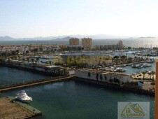 Apartamento en venta en La Manga del Mar Menor, Murcia