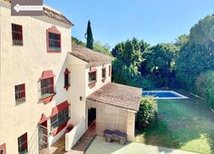 Villa to rent in Elviria, Marbella -