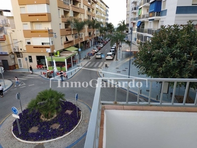 Alquiler de piso con piscina y terraza en Torre del Mar (Vélez-Málaga (Municipio))