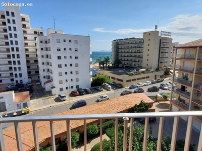 Apartamento a 100 metros de la playa con vistas al mar