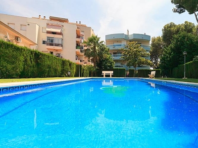 APARTAMENTO EN EL CENTRO DE SALOU PARA DISFRUTAR EN FAMILIA