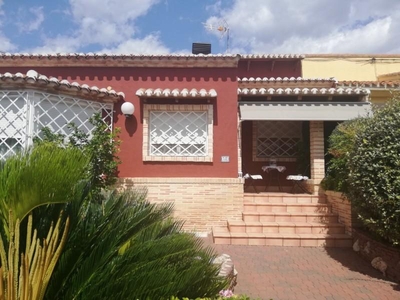 Casa adosada en venta en Benisuera