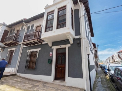 Casa adosada en venta en Portugalete