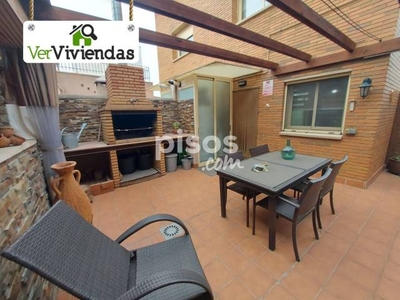 Casa pareada en venta en Carrer de la Mare de Déu del Carme