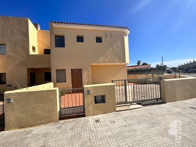 Chalet adosado en venta en Avenida Virgen De Montserrat, Bajo, 43300, Montroig (Tarragona)