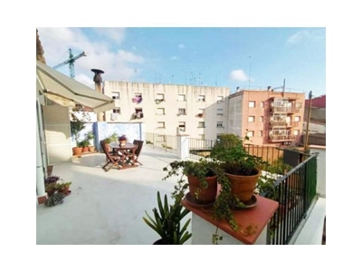 Encantador Ático en Venta: Espacio, Estilo y Terraza Espectacular en Vilafranca