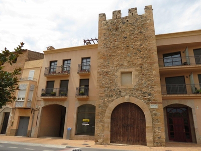 Local en venta enplaza portal d'avall, 1,selva del camp, la,tarragona