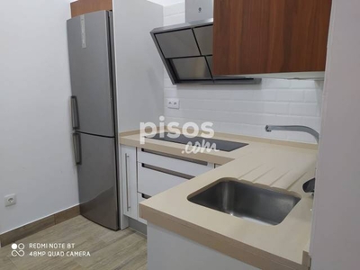 Piso en venta en Barrio de los Toscanos