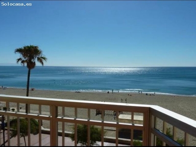 Se alquila del 01/11/2023 al 31/12/2023 magnífico apartamento en 1ª línea de playa en Fuengirola.