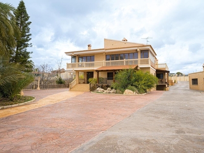 Venta de casa con piscina en Pedanies Nord-Oest (Elche (Elx)), Peña las Aguilas