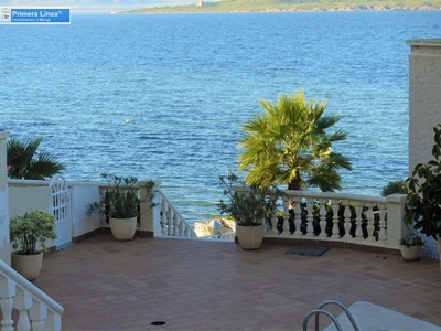 Venta de casa con piscina y terraza en La Manga del Mar Menor, PEDRUCHILLO