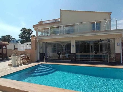 Villa Constantinos en Calpe cerca de la playa