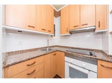 Venta Piso Badalona. Piso de tres habitaciones en Calle Angel Guimera. Buen estado segunda planta con balcón