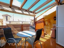 Venta Piso Caldes de Montbui. Piso de tres habitaciones en Torras Sayol. Segunda planta con terraza