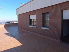 Venta Piso Puertollano. Piso de tres habitaciones Con terraza