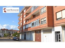 Venta Piso Villarcayo de Merindad de Castilla La Vieja. Piso de tres habitaciones en Calle DOCTOR ISIDRO ORTIZ. Buen estado segunda planta con balcón