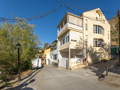 Casa en venta en Pinos Genil