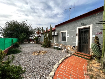 Dolores villa en venta