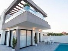 Venta Casa unifamiliar Los Montesinos. Nueva con terraza 106 m²