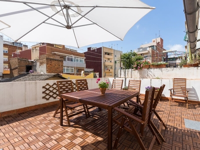 Alquiler de piso con terraza en Collblanc, La Torrassa (l'Hospitalet de Llobregat)