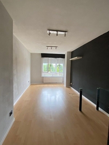 Alquiler de piso en avenida Del Llano de 2 habitaciones con terraza y ascensor