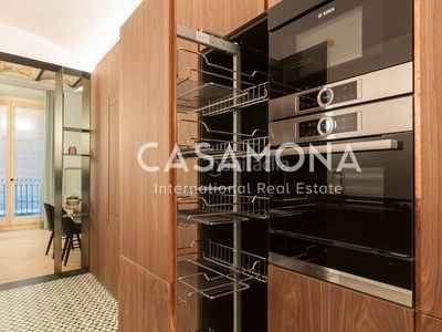 Apartamento con 2 habitaciones amueblado con ascensor y aire acondicionado en Barcelona