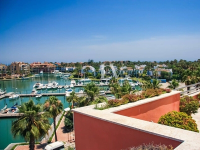 Ático en venta en Puerto de Sotogrande - La Marina, San Roque, Cádiz