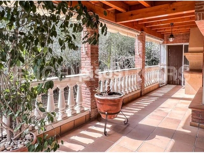 Casa en alquiler en Carrer de Pau Alcover en Les Tres Torres por 18.000 €/mes