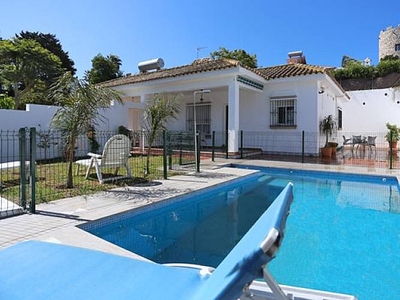 Casa en Conil con piscina y jardín a 250 m playa