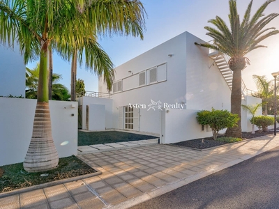 Casa en venta en Costa del Silencio, Arona, Tenerife