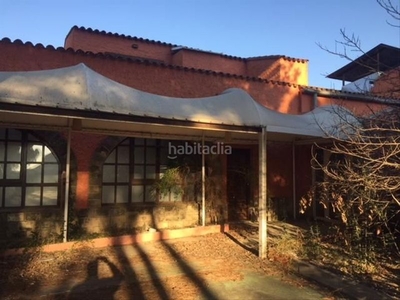 Chalet antiguo restaurante en urbanización en Alpicat