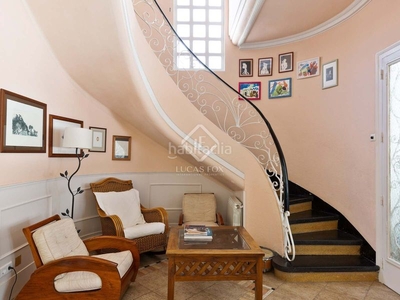 Chalet casa de 5 dormitorios a 4 vientos en venta en gran vía mar, barcelona en Castelldefels
