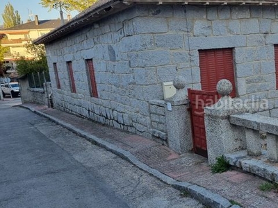 Chalet con 3 habitaciones con parking y calefacción en Alpedrete