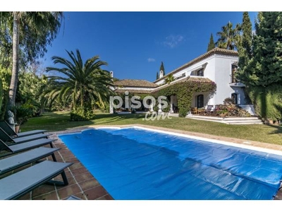 Chalet en alquiler en Los Naranjos-Las Brisas